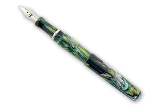 GW D2 Fountain Pen in Swamp Monster