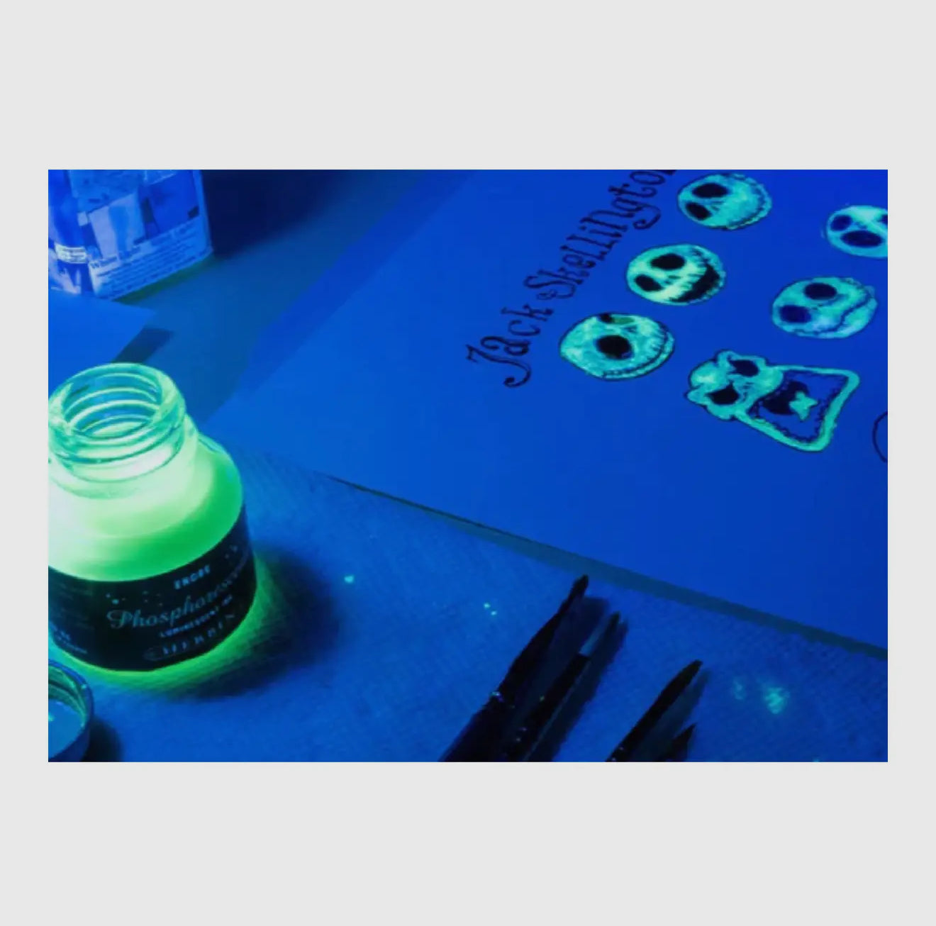 Jacques Herbin Phosphorescente - Luminescent Ink